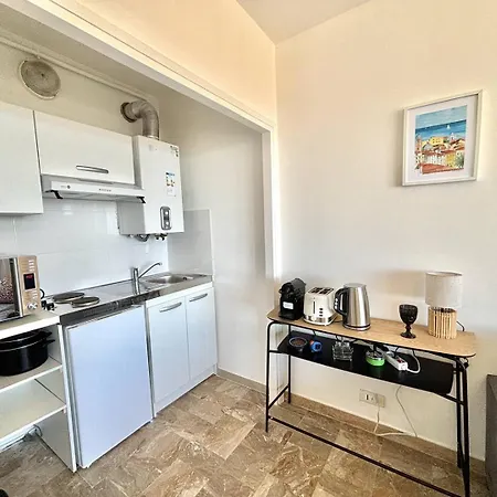 Helios Sanguinaires *